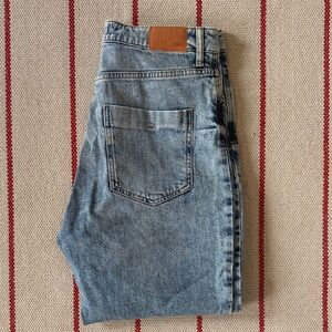 Zara Women’s Light Blue Slim-Straight Jeans